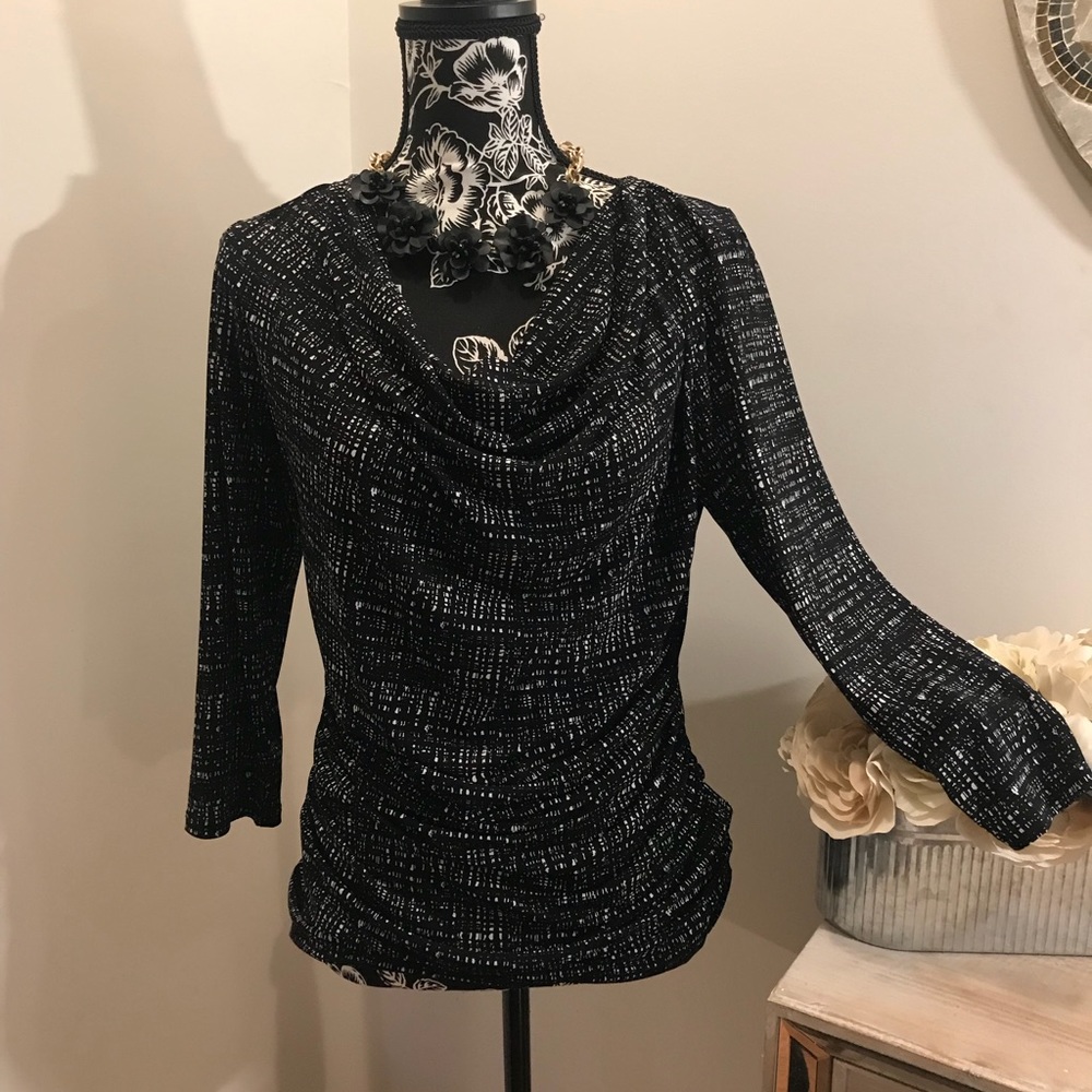 CHAUS New York black and white blouse🌸